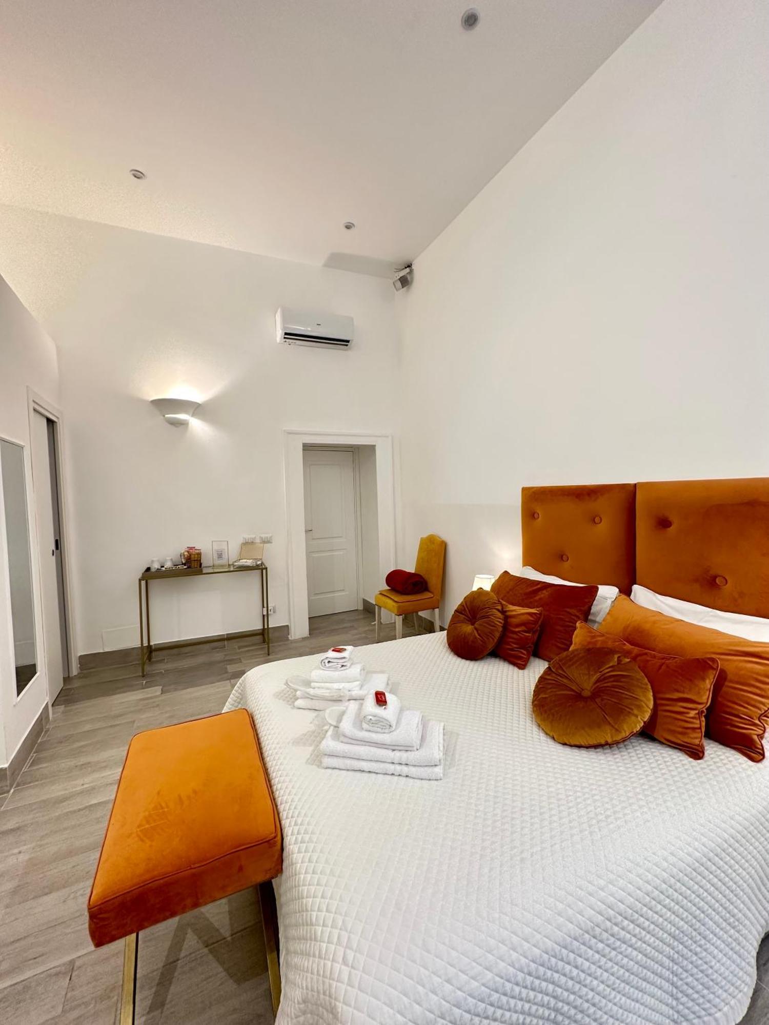 Maison M Napoli Boutique Rooms Kültér fotó